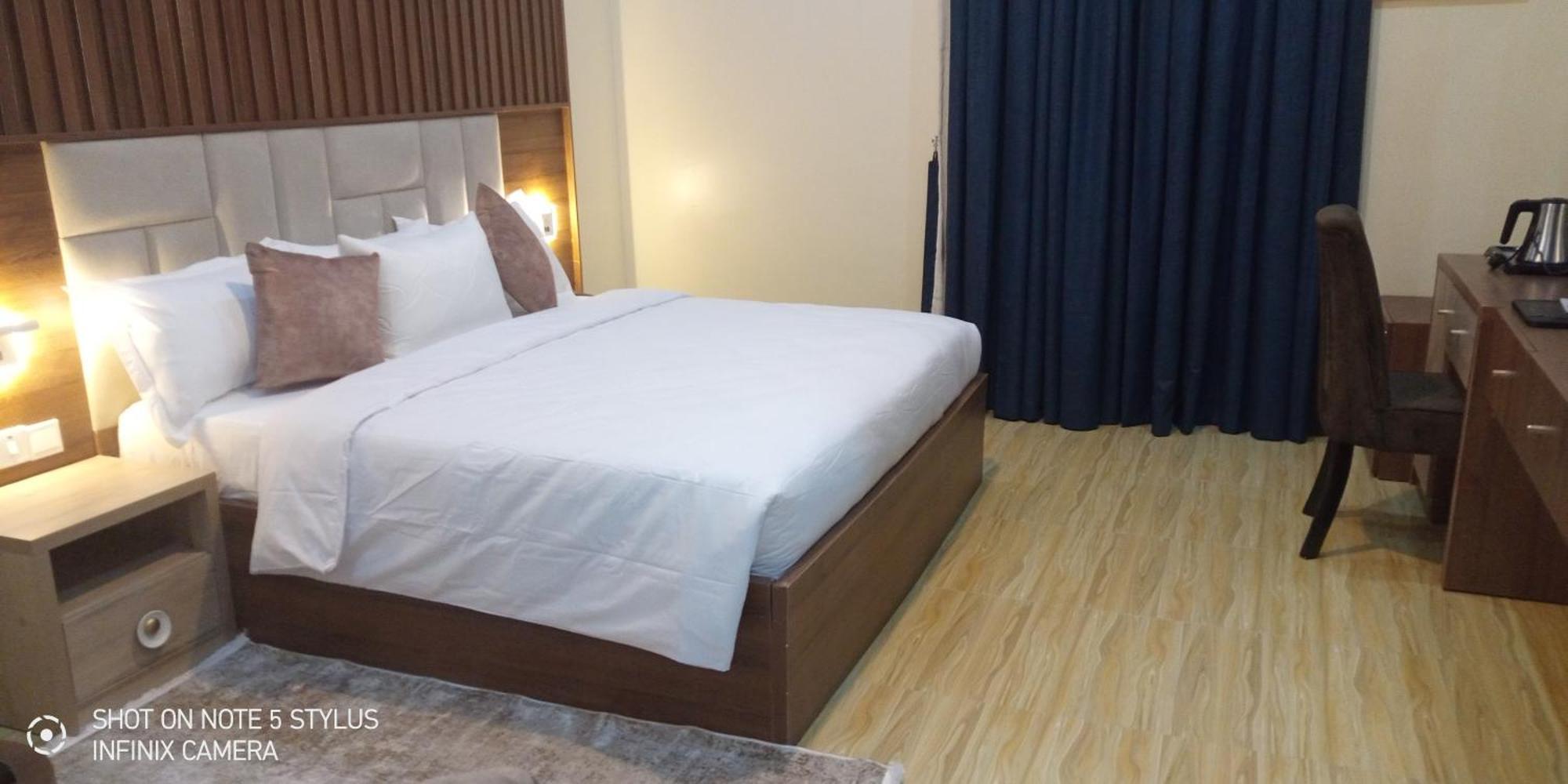 Ofas Chelsea Hotel Abuja Exterior foto